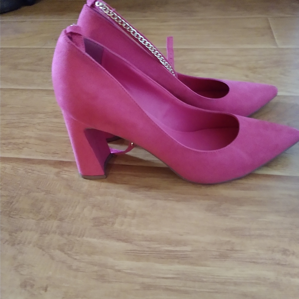 Marc Fisher heels